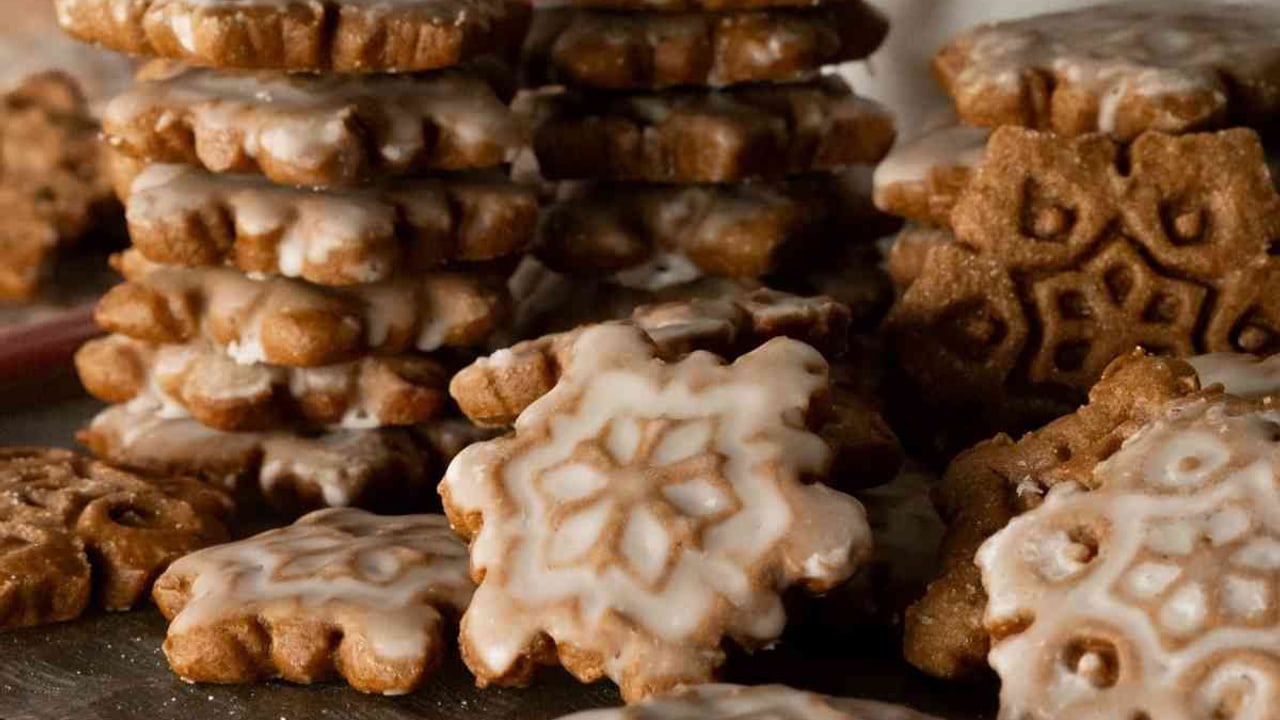 Iced Gingerbread Cookies